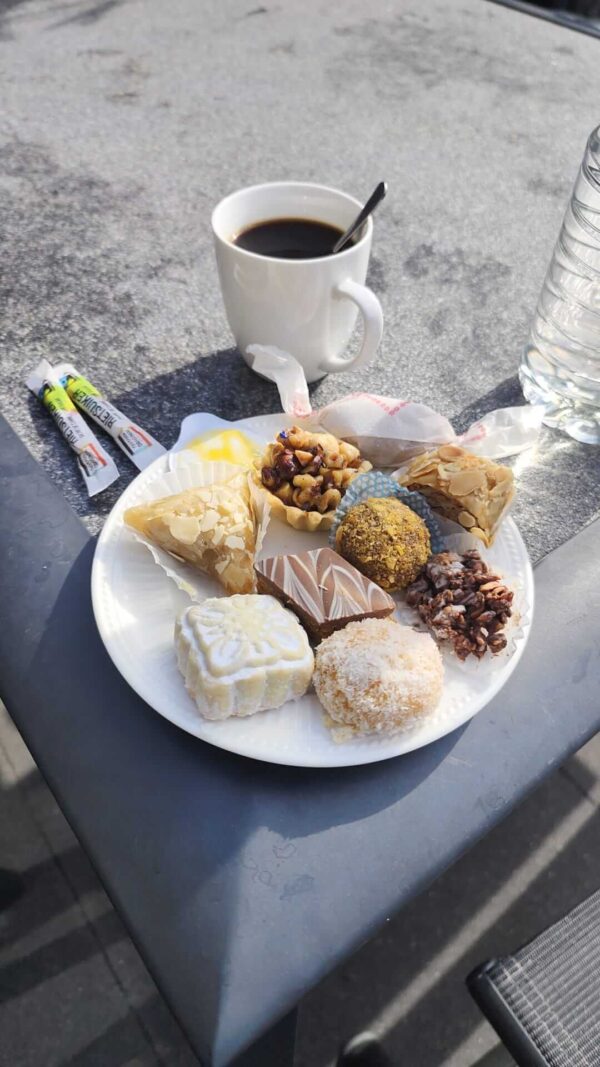 Koffie en Marokkaanse lekkernijen